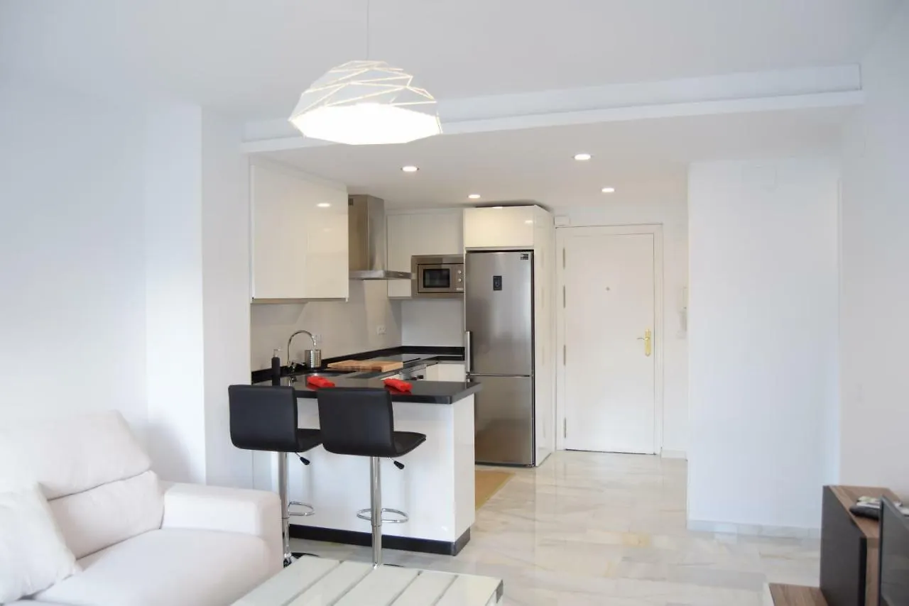 Puerto Banus Beach Marbella Apartment